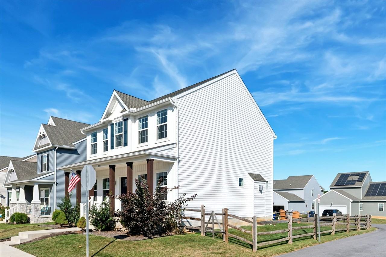 438 Anderson St - Photo 2 of 38