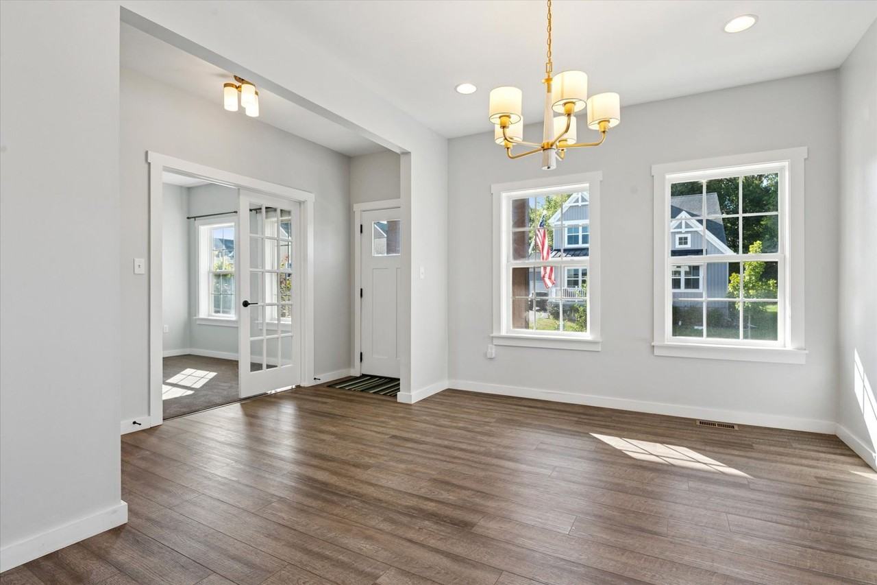 438 Anderson St - Photo 3 of 38