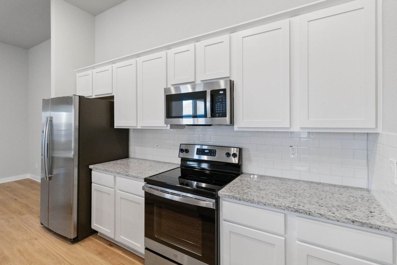 186 Nespral Dr - Photo 7 of 20