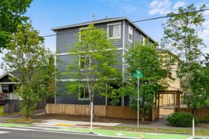 featured image of 4022 Se 52nd Ave