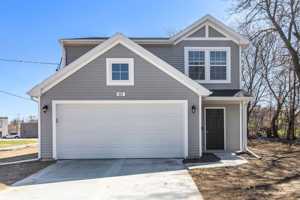 featured image of 1302 Forest View Dr