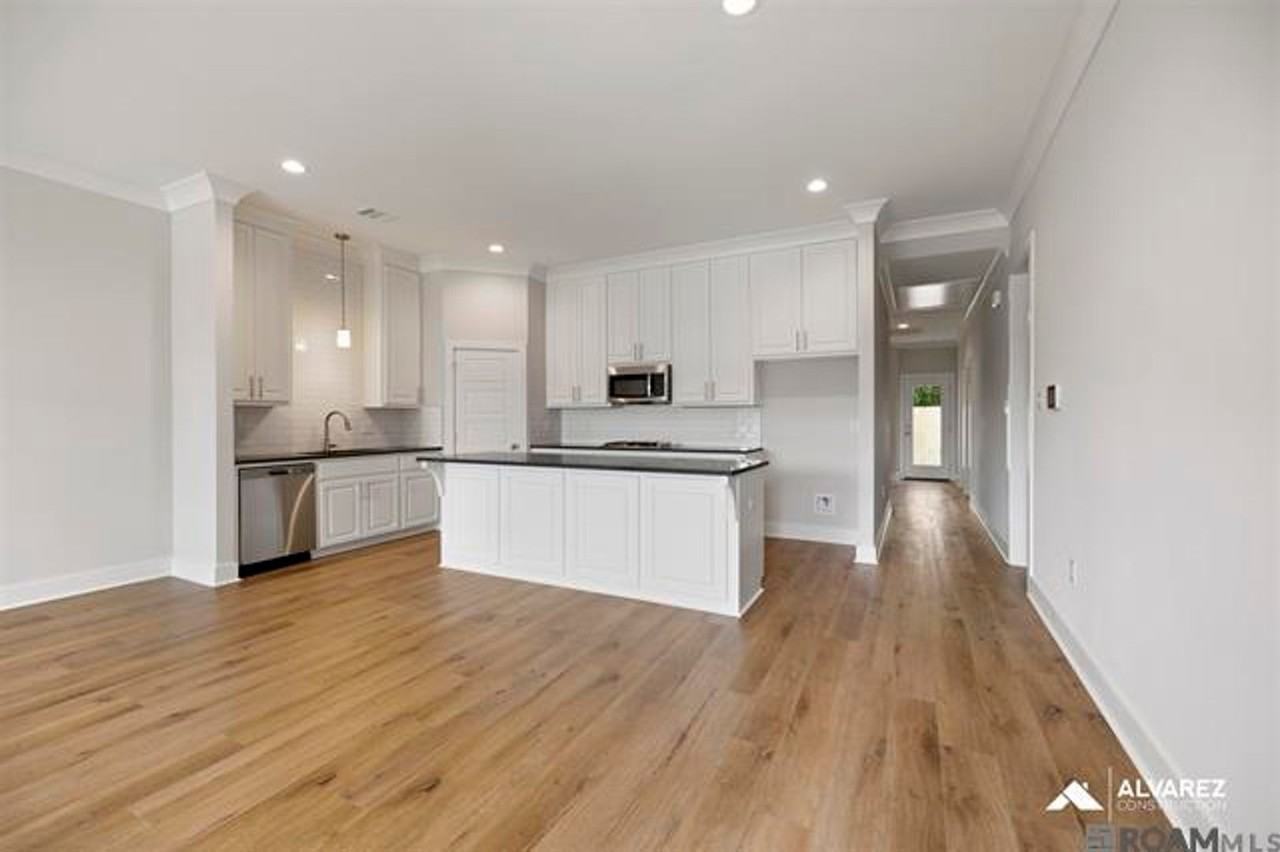 7619 Silverside Cove Dr - Photo 3 of 14