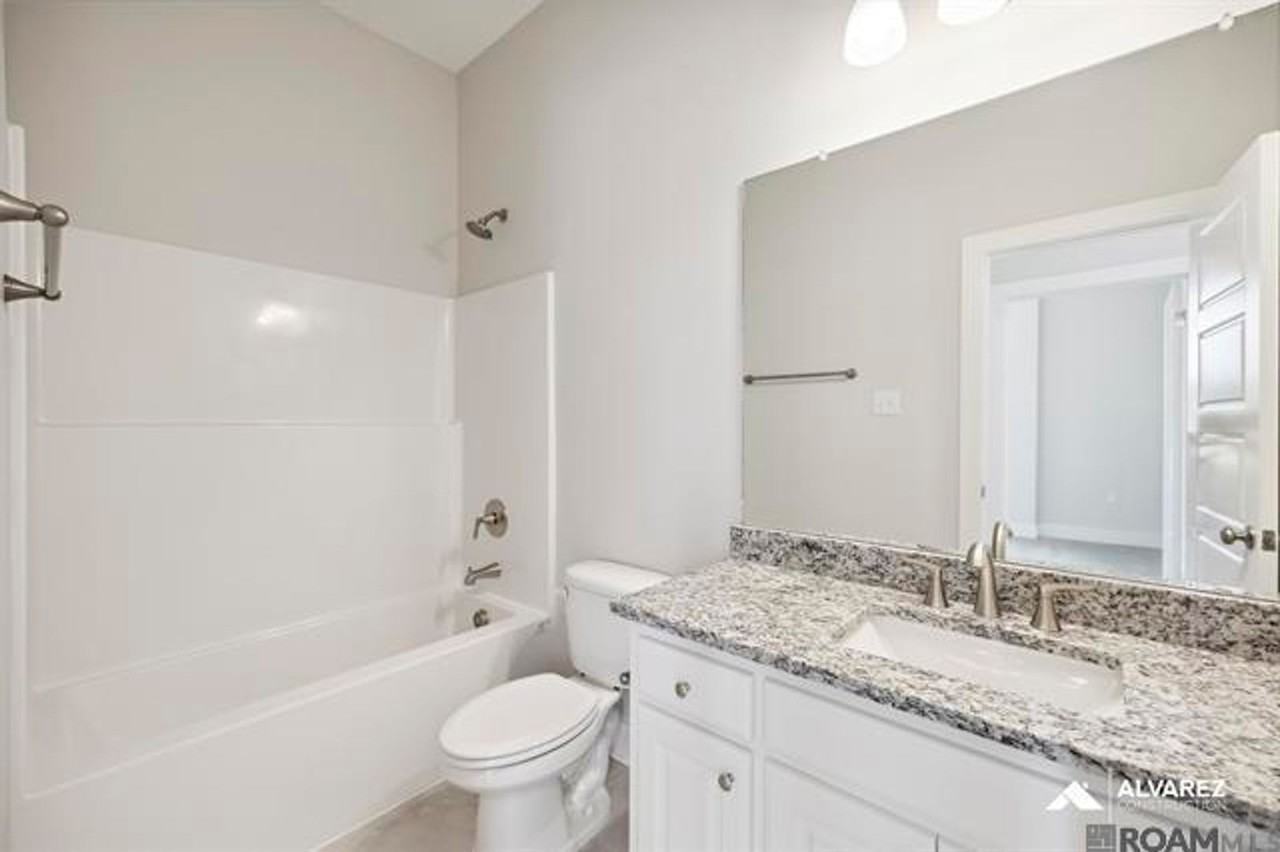 16153 Chancel Ave - Photo 7 of 13