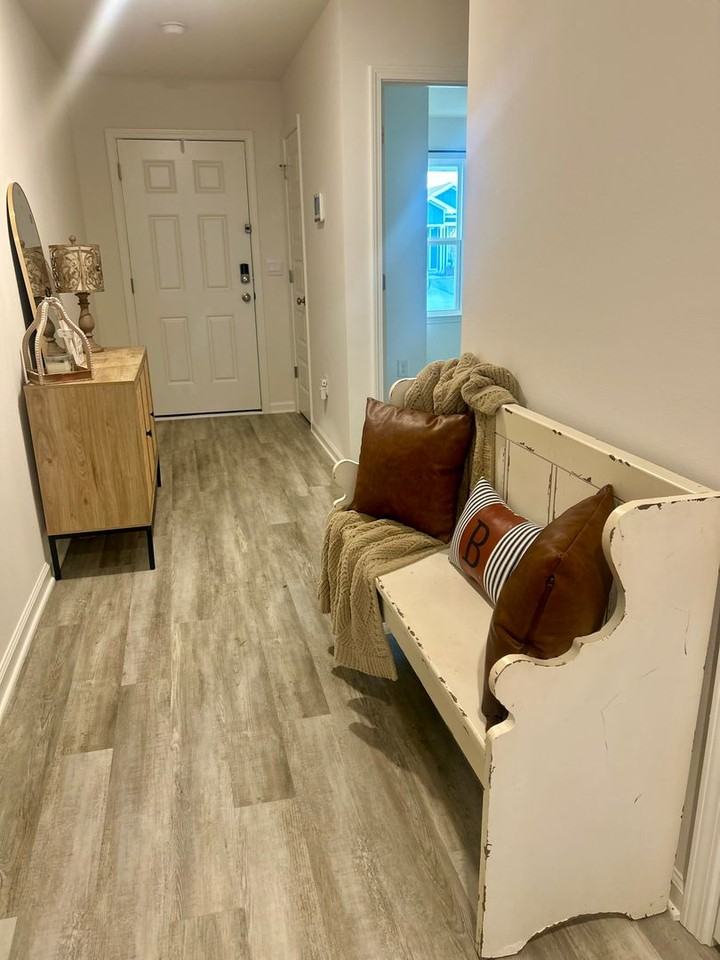 211 Gray Owl Dr W - Photo 3 of 25