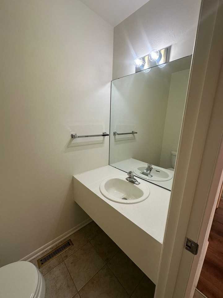 3561 Londonderry Ln - Photo 6 of 20
