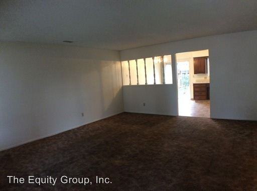 2505-07 South Sallee Lane - Photo 3 of 16