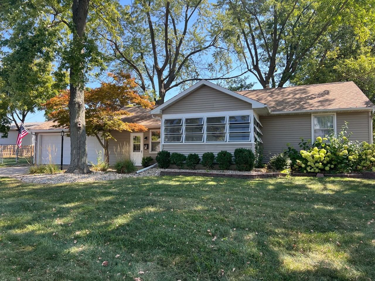 5022 N Belmont Pl - Photo 2 of 35