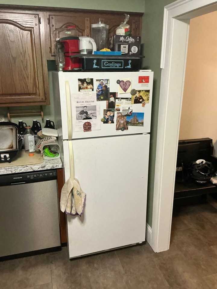 24 Parkwood Dr #104 - Photo 2 of 16