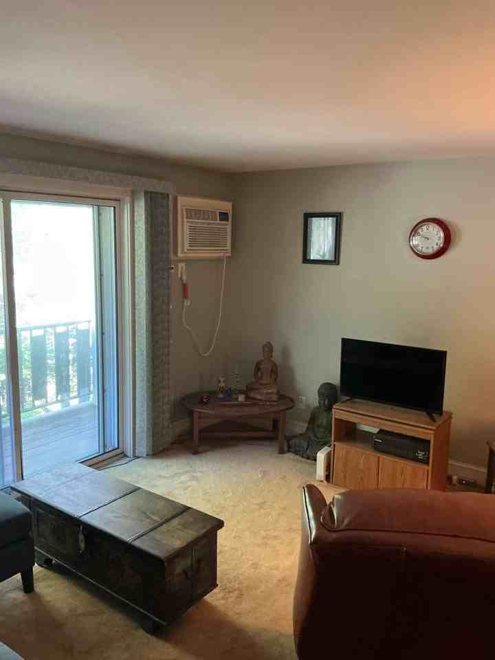 24 Parkwood Dr #104 - Photo 6 of 16