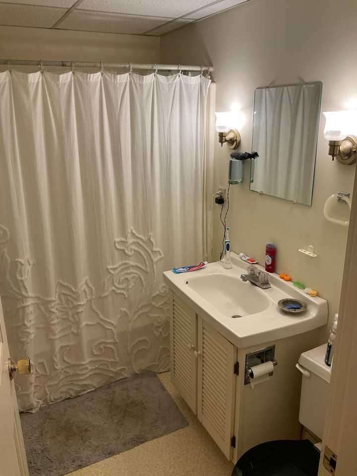 24 Parkwood Dr #104 - Photo 7 of 16