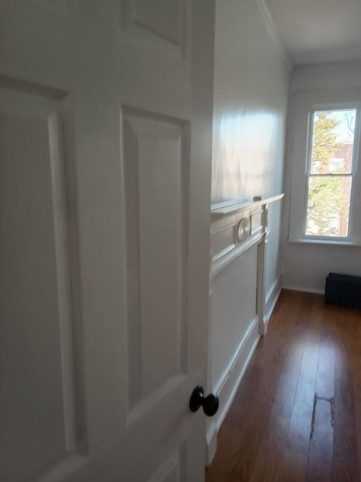 1833 Walbrook Avenue - Photo 6 of 12