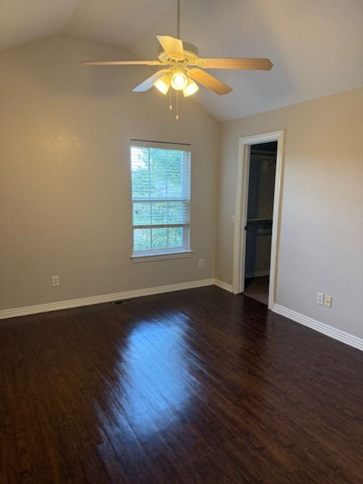 4168 W Bradstreet Ln - Photo 3 of 11