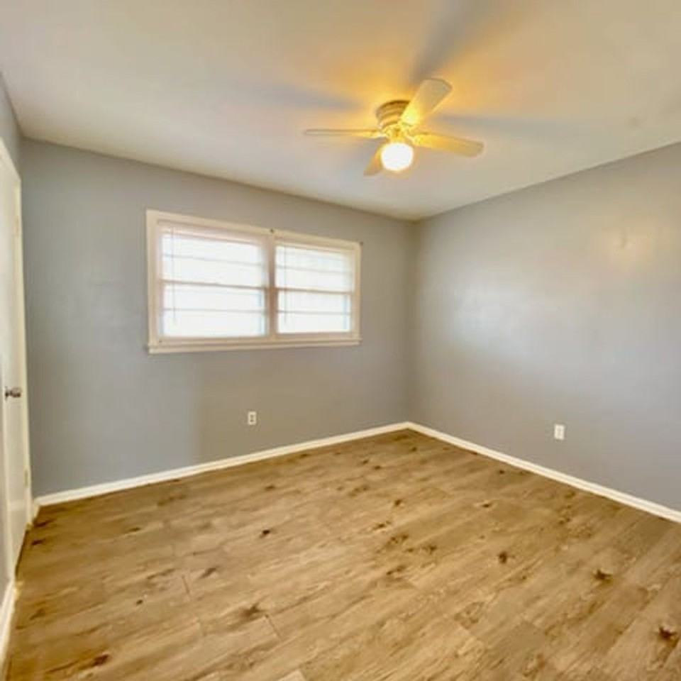 2635 E Bates St - Photo 7 of 9