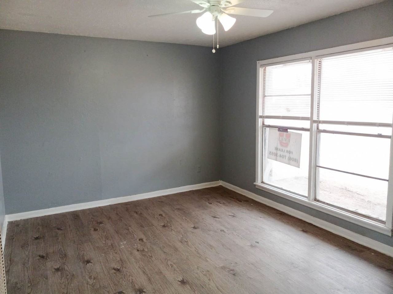 1802 E 2nd St - Photo 3 of 10