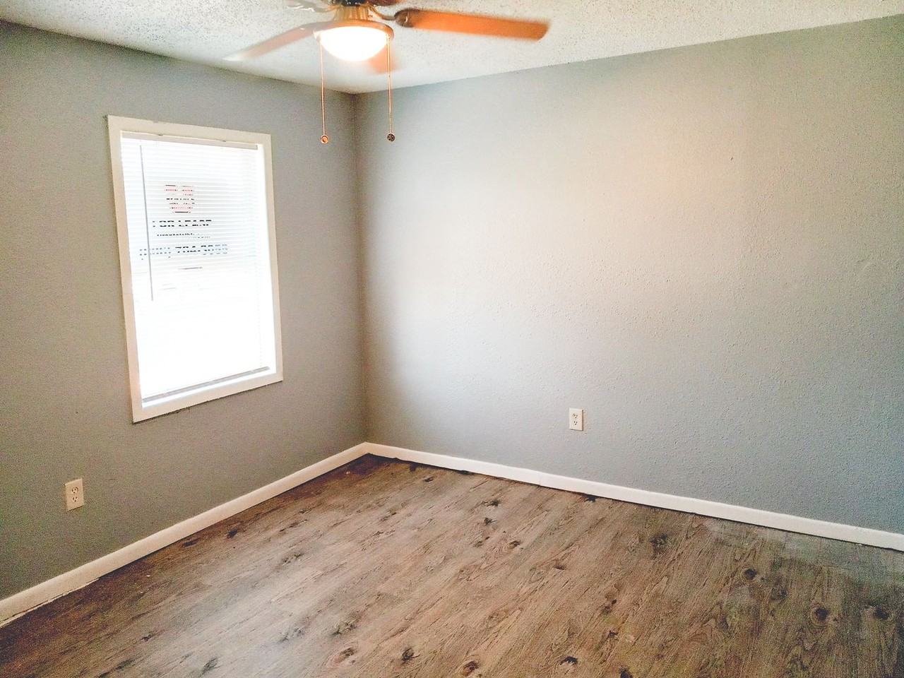 3207 Duke St - Photo 3 of 8