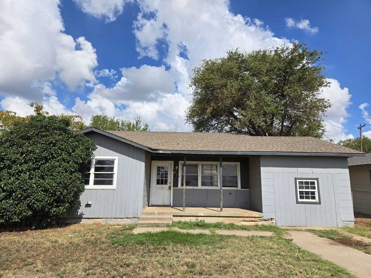 5614 Avenue A - Photo 3 of 4