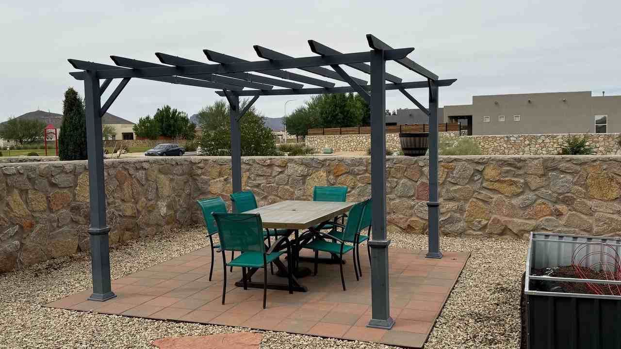 3575 Sierra Del Sol Avenue - Photo 4 of 17