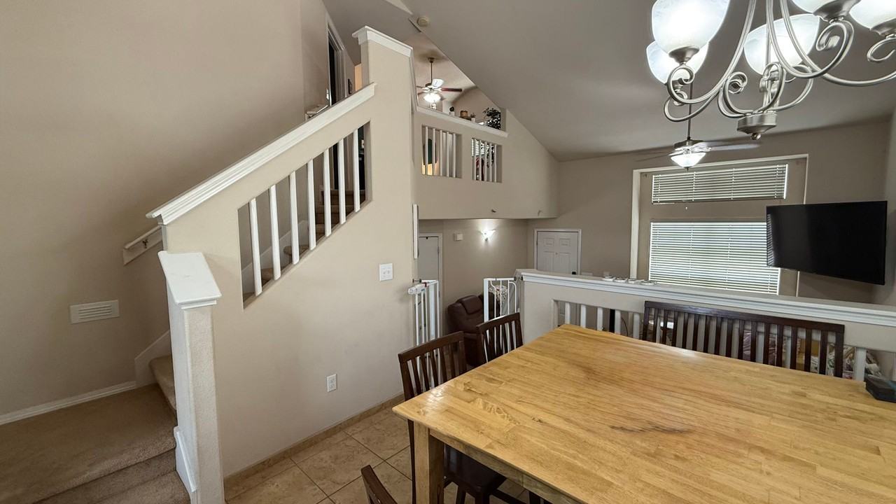 3575 Sierra Del Sol Avenue - Photo 6 of 17