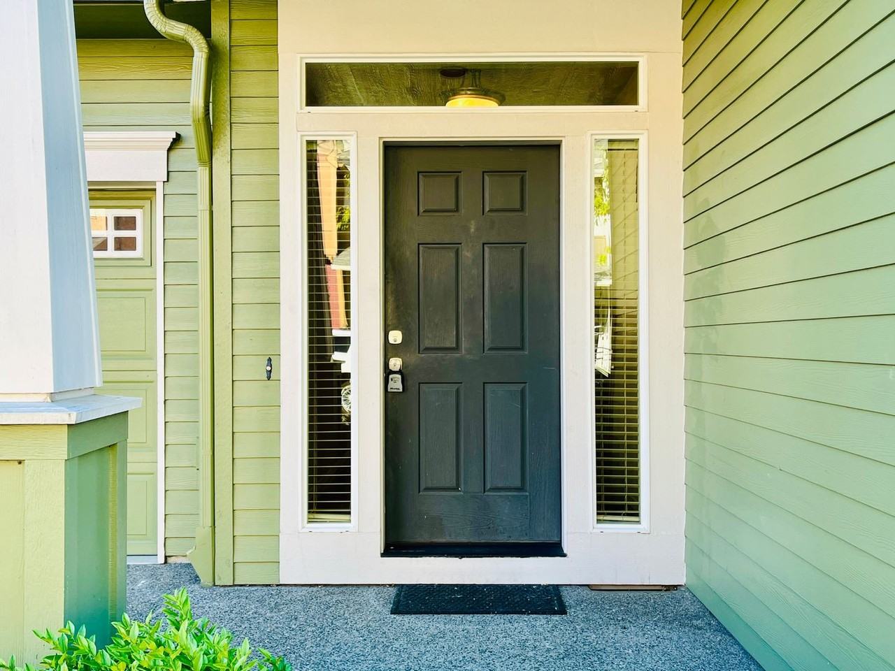 1657 Sw 173rd Ter - Photo 2 of 33