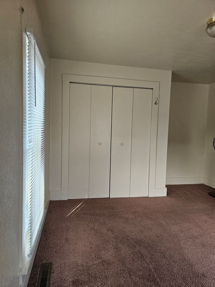 117 Georgia Ave - Photo 3 of 34