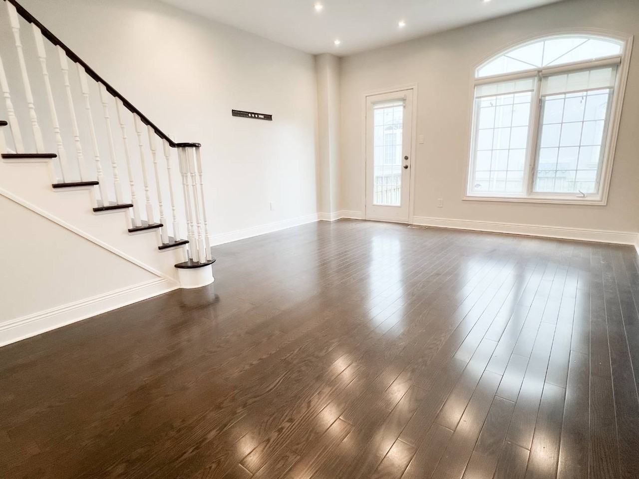 33 Benson Ave - Photo 7 of 26