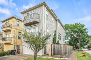 1001 W 8th St - Photo 1 of 1
