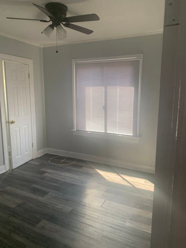 2328 Bedessen Ave - Photo 3 of 15