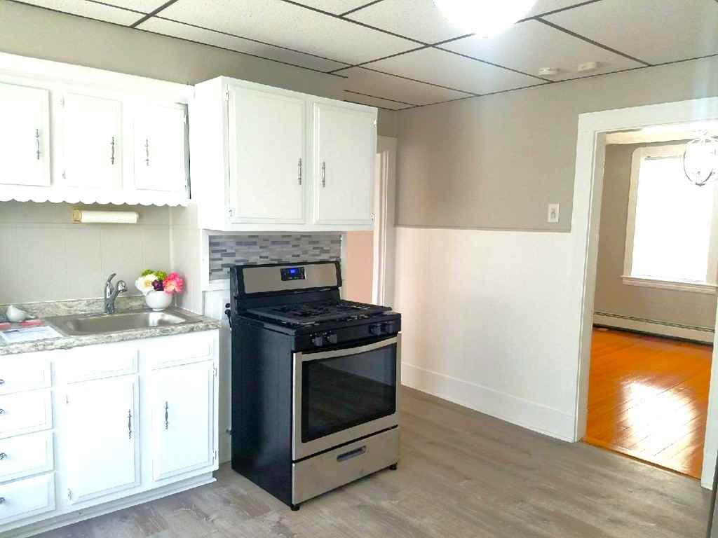 722 Adams Street #1 - Photo 3 of 9