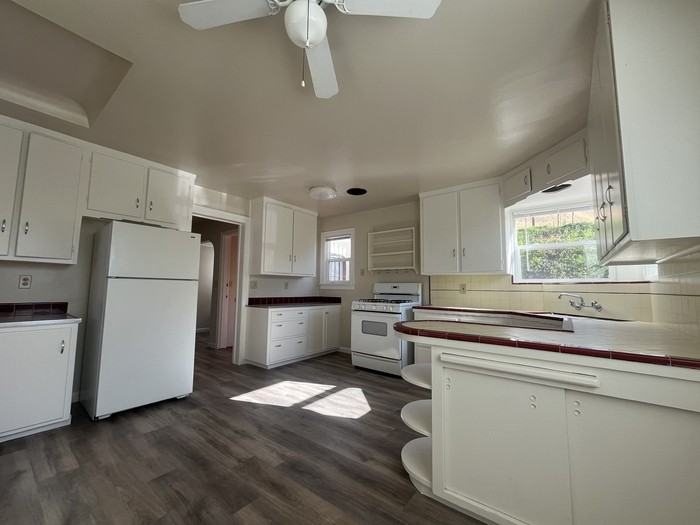 35892 Mission Blvd #35892 - Photo 3 of 7