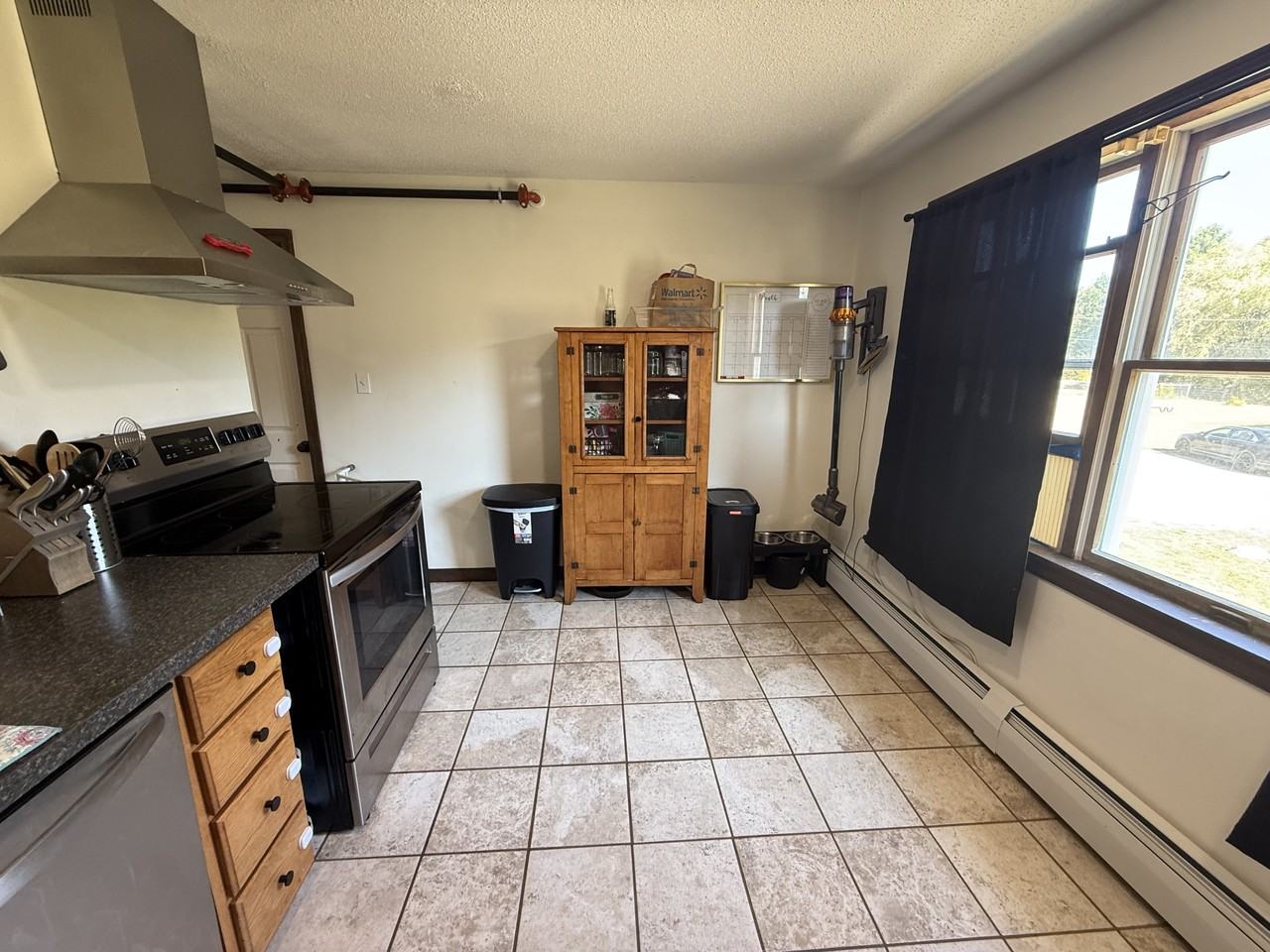 18 Chestnut Dr #202 - Photo 6 of 11