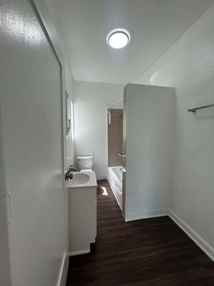 4069 South Broadway #7 - Photo 5 of 9