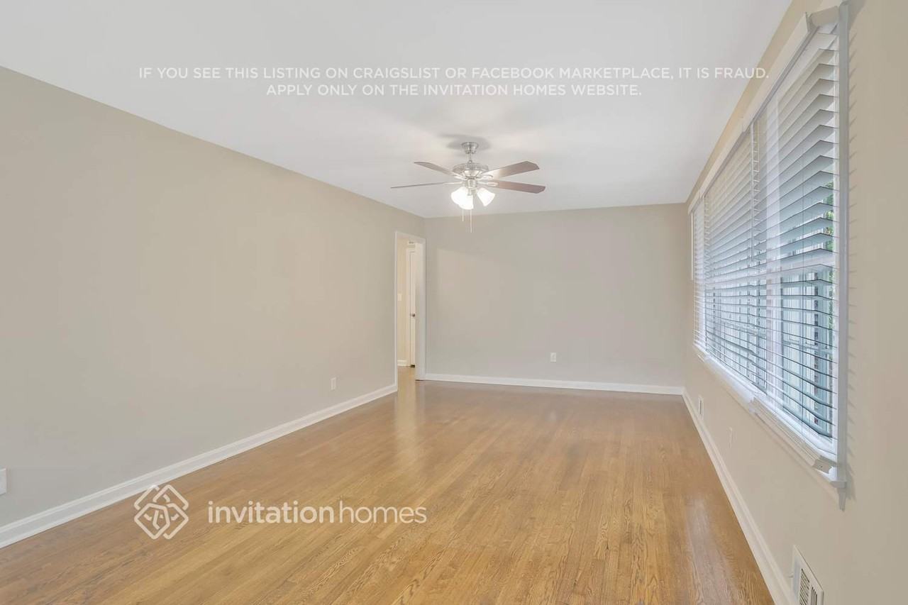 705 Pinehill Dr SE - Photo 6 of 21