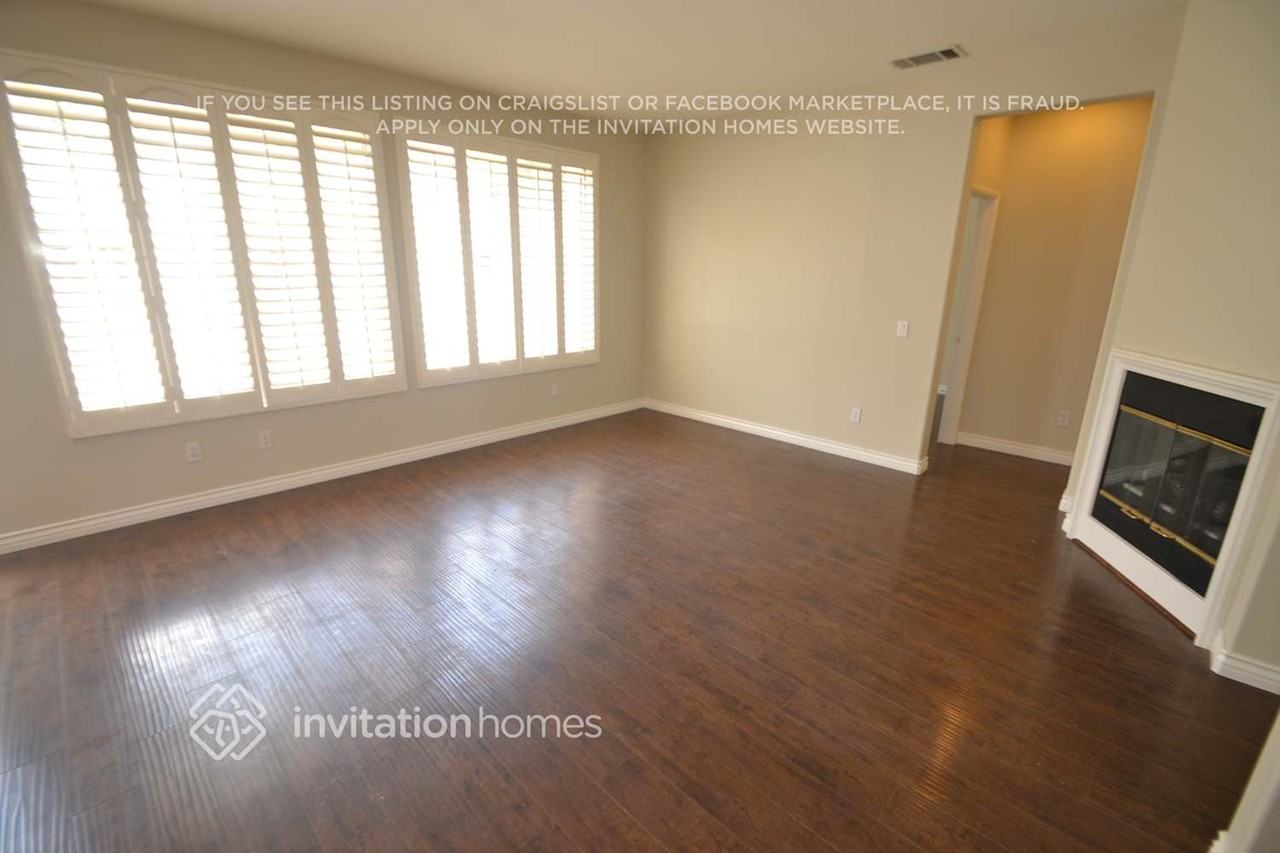 22830 Oak Knoll Dr - Photo 3 of 16