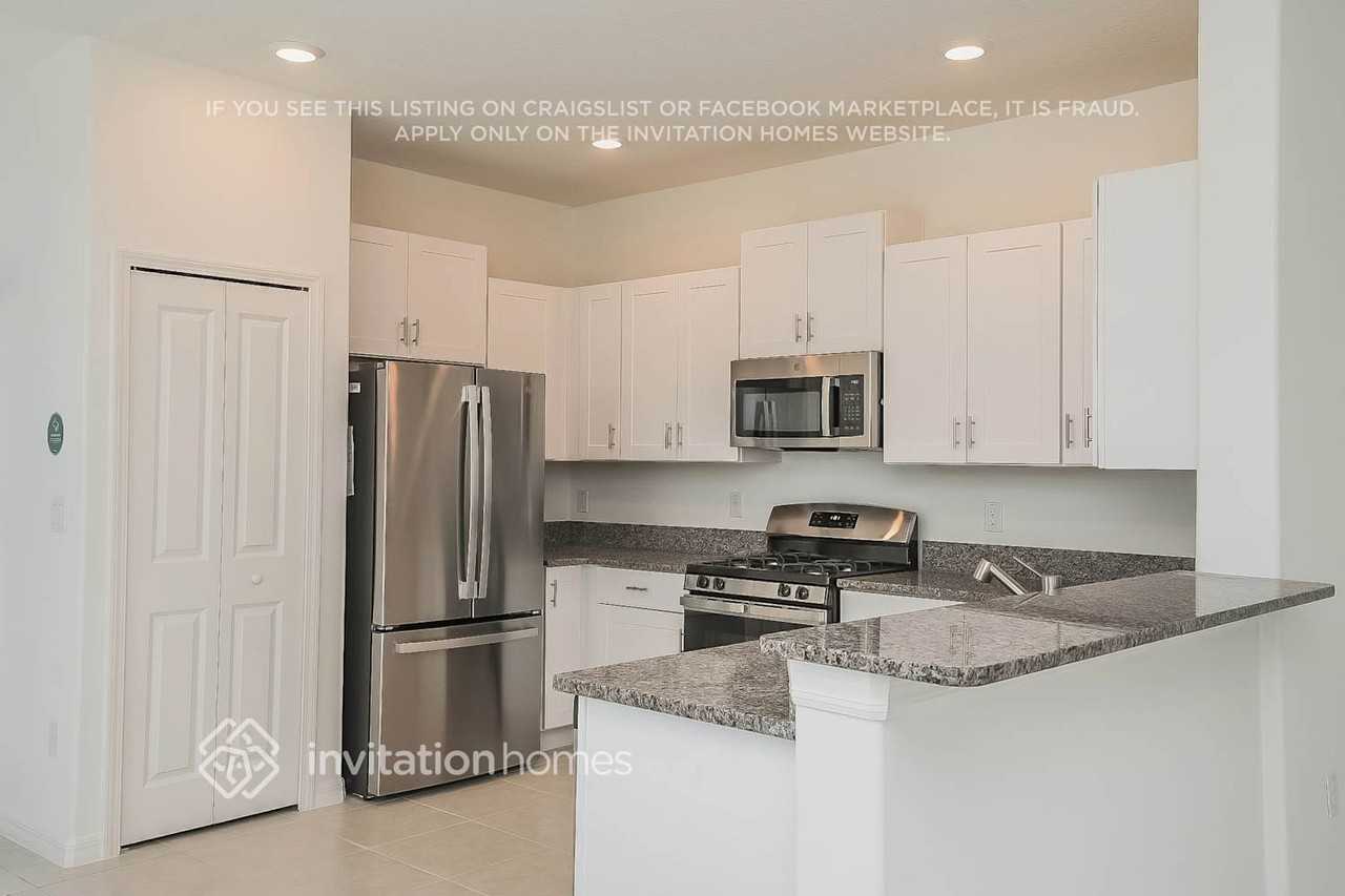 8281 Birch Haven Lane - Photo 7 of 17