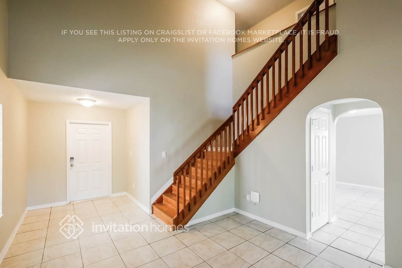 1330 Nw 192nd Ln - Photo 5 of 19