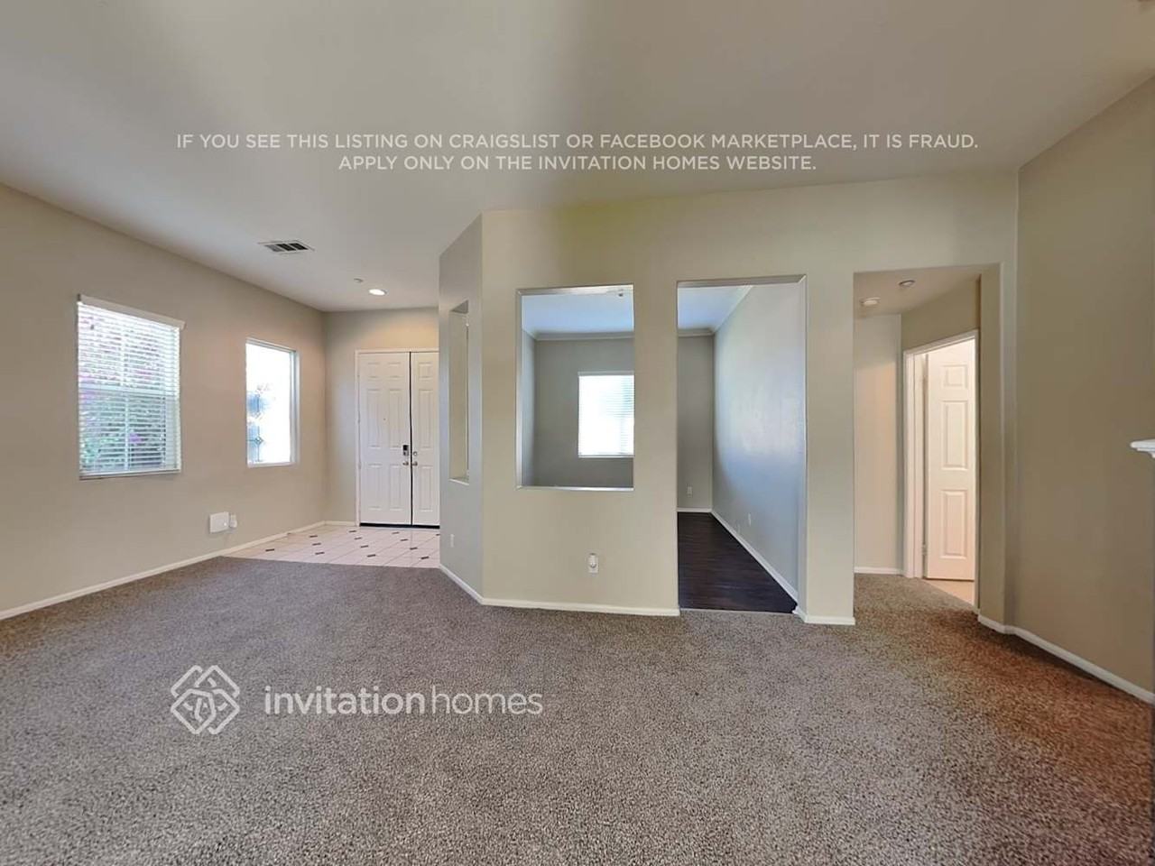 11144 Arizona Ave - Photo 4 of 28