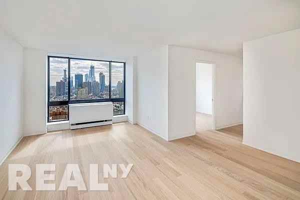 Columbus Pl #S43D - Photo 4 of 16