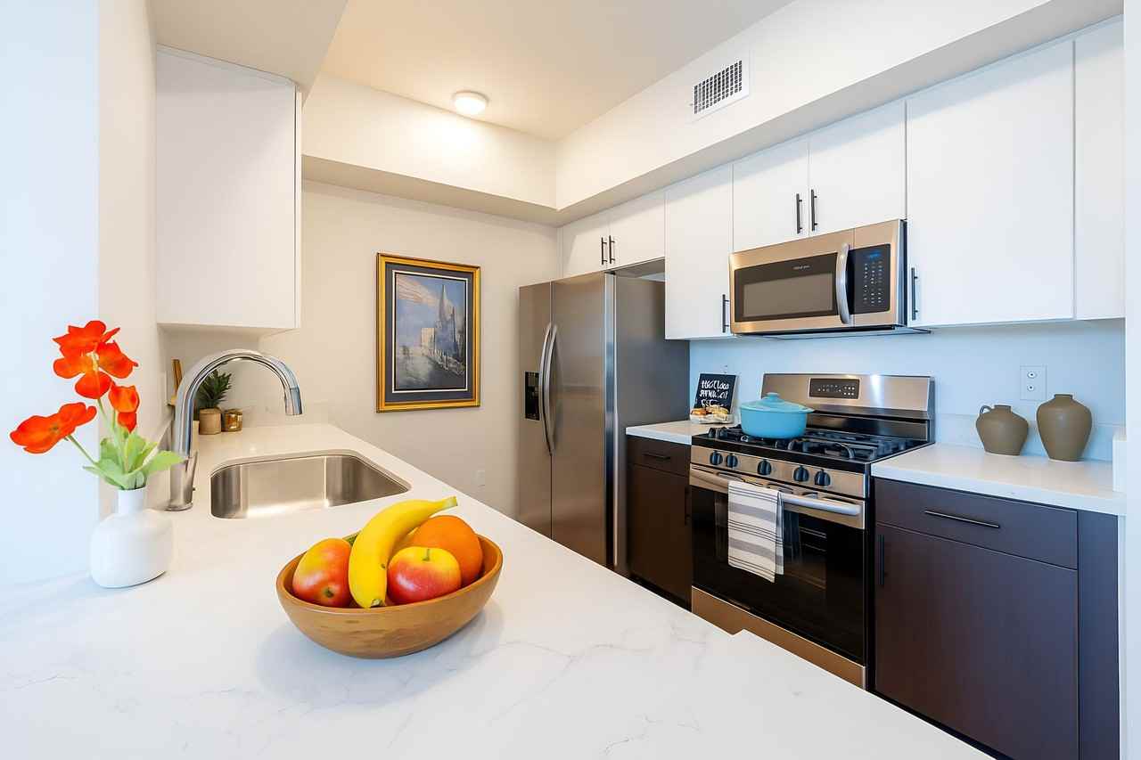 The Mix Luxury Apartments, 10824 Blix St., Toluca Lake, CA 91602 - Photo 5 of 25