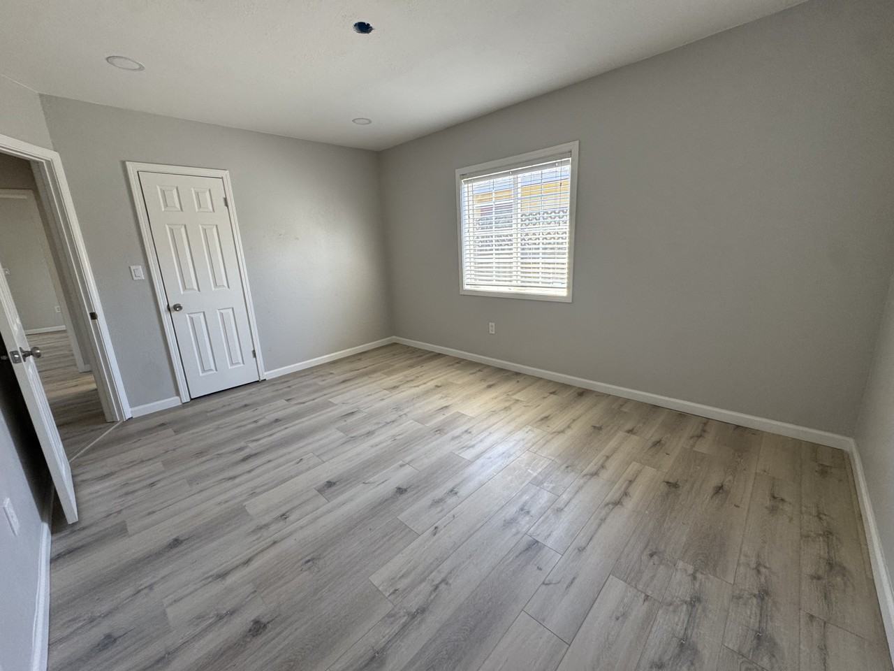 427 Spruce St #NA - Photo 3 of 12