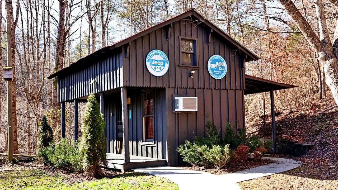 3059 Pittman Center Rd #NA - Photo 3 of 24