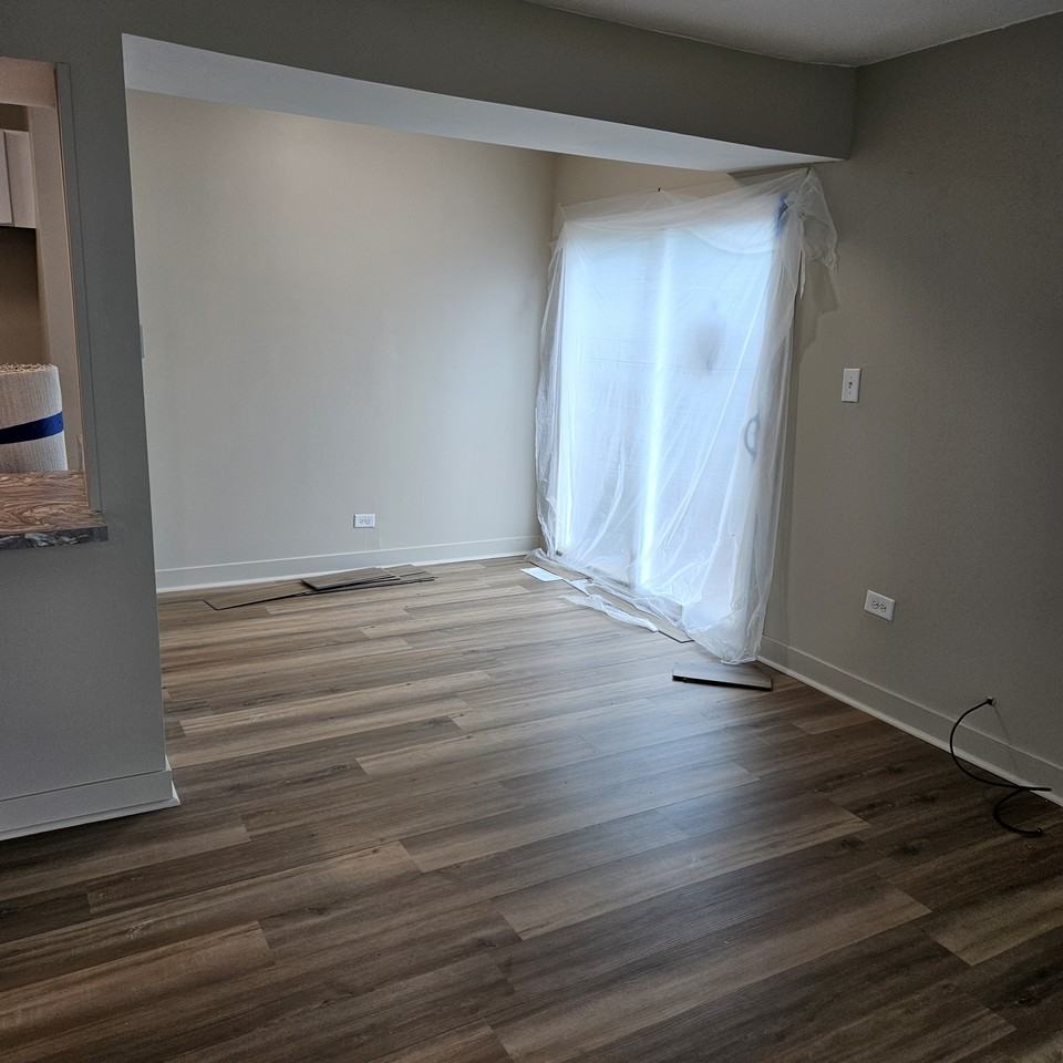 5565 Allemong Dr #1 - Photo 4 of 14