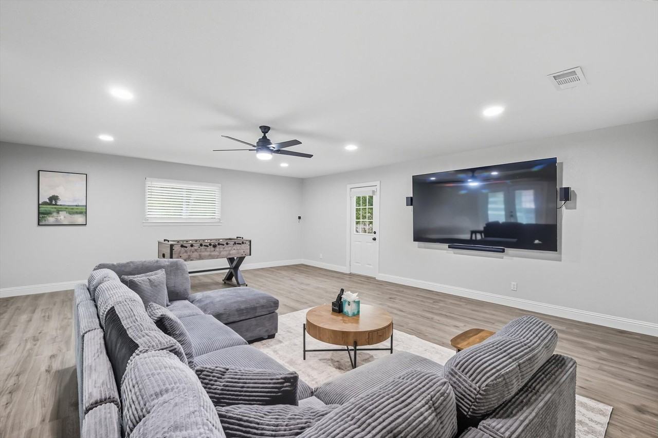 High Point Dr #NA - Photo 5 of 50