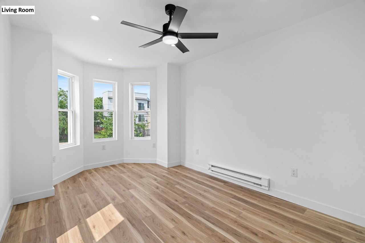 2219 W Oxford St #2 - Photo 4 of 17