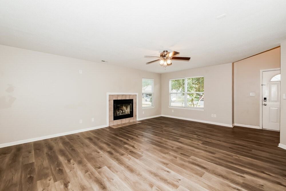 56 Knoll Ln - Photo 6 of 16
