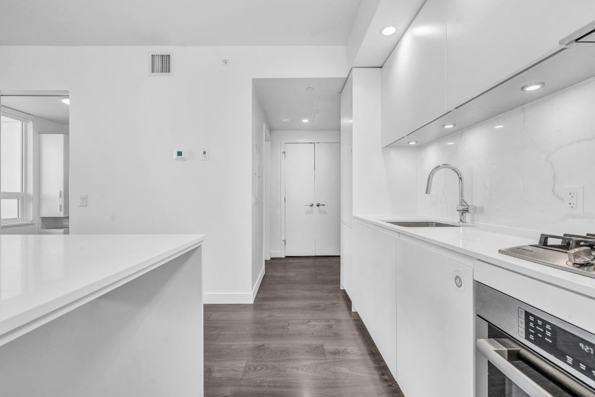 6463 Silver Avenue #17xx