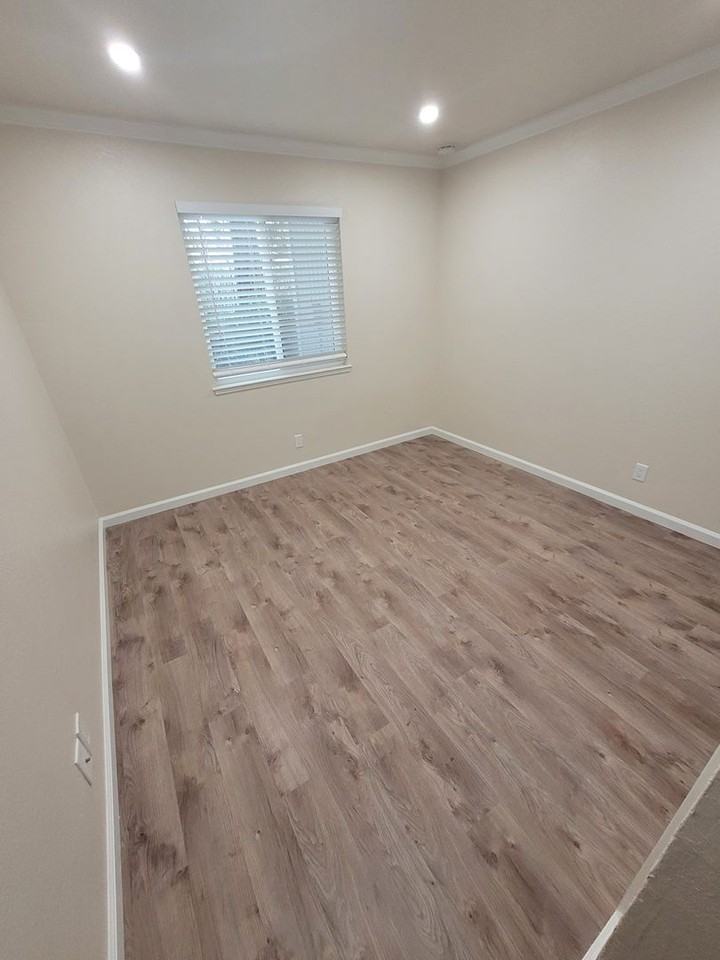 Marlow Apartments - Photo 7 of 8