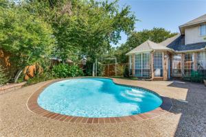 featured image of 9117 Lakepointe Ave