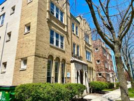 featured image of 3825 N Oakland Ave