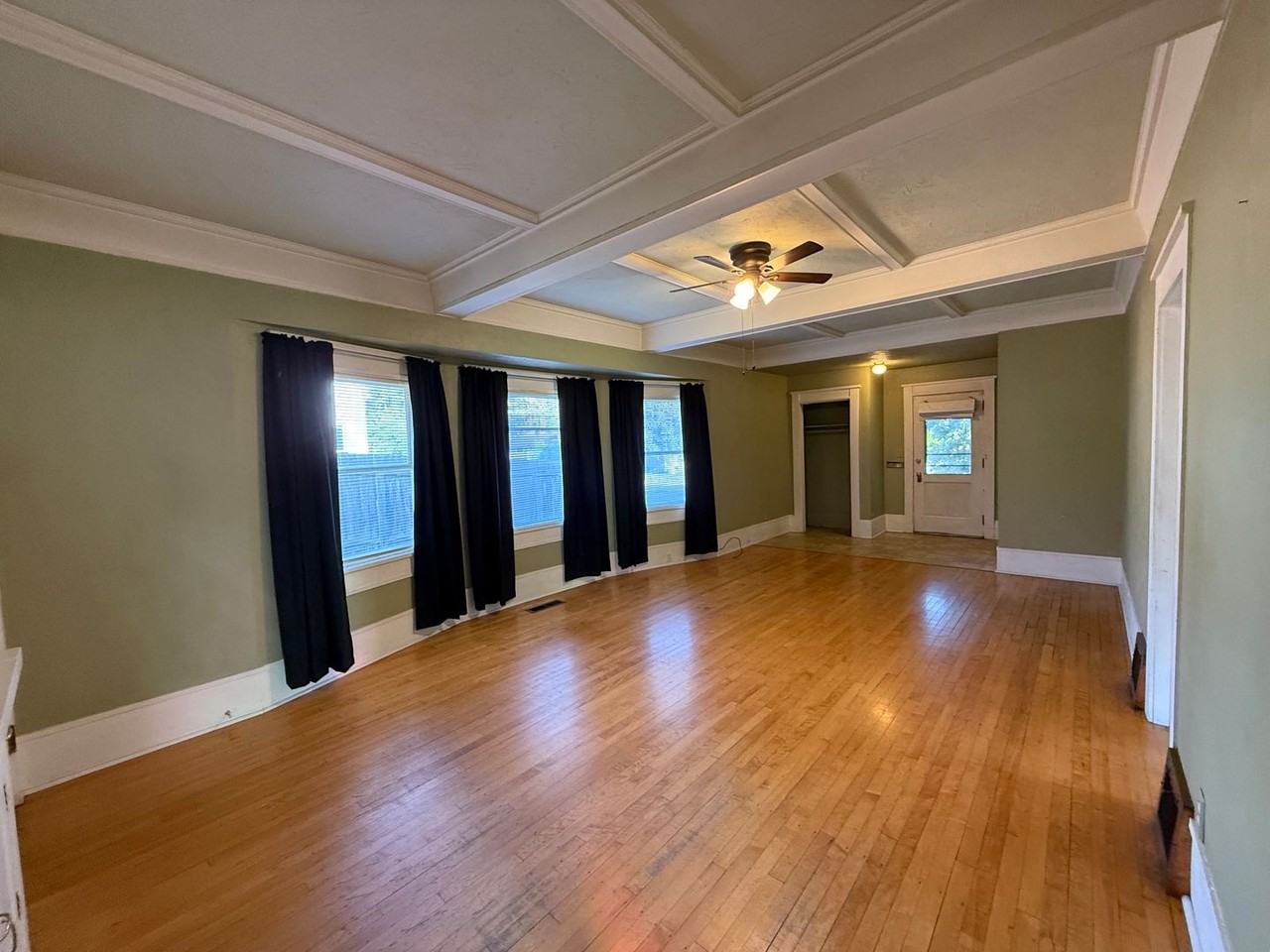 3204 E 16th Ave - Photo 2 of 21