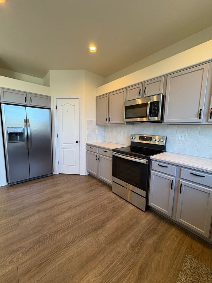 4268 Tee Shot Dr - Photo 5 of 31